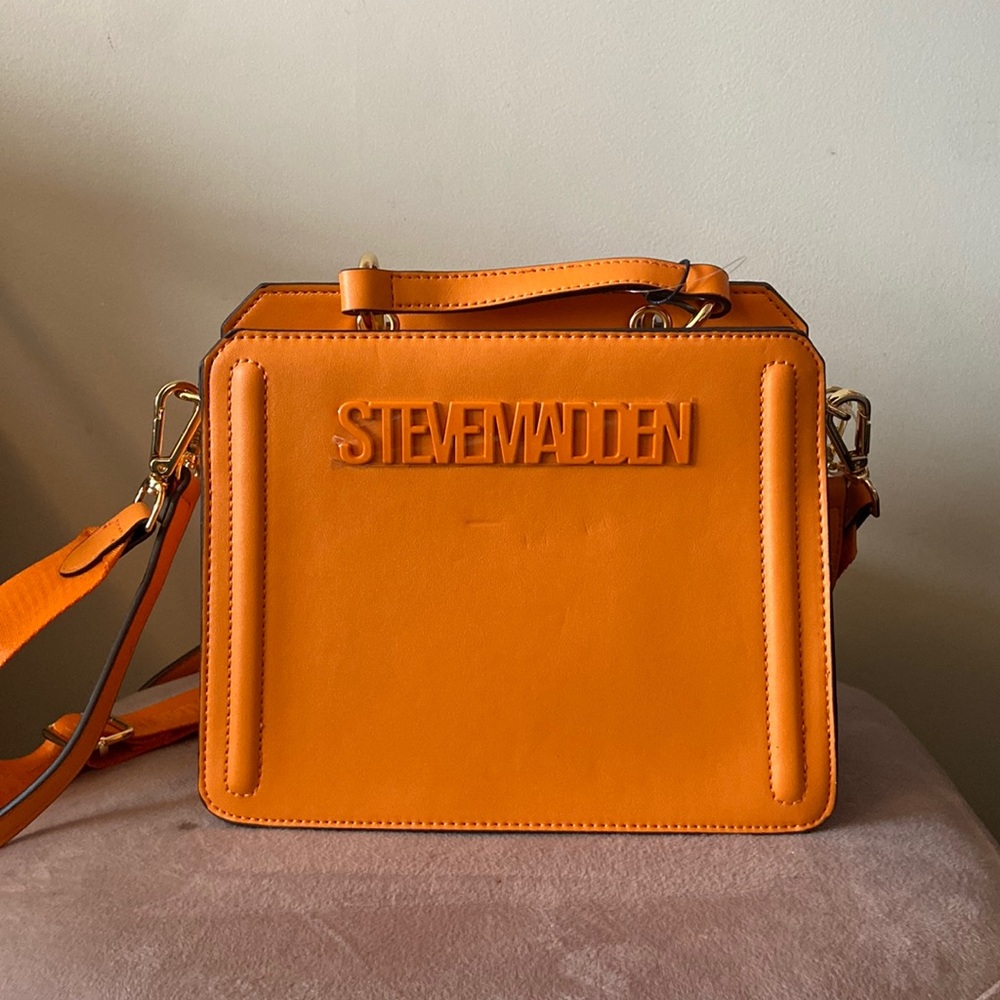 Steve Madden Bevelyn tote